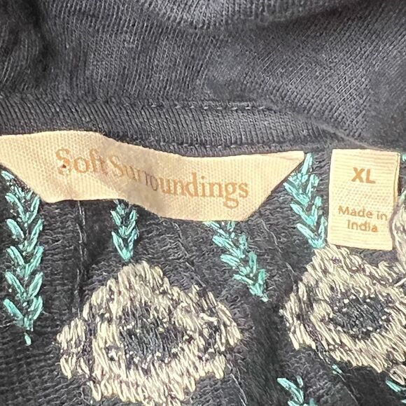 Soft Surroundings Embroidered Beaded Icelandic Style Sweatshirt Size Womens XL - Picture 6 of 8